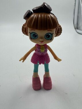 Shopkins Happy Places Kiki Creme Lil Shoppie Doll Toy Figure Season 3 Wave 1